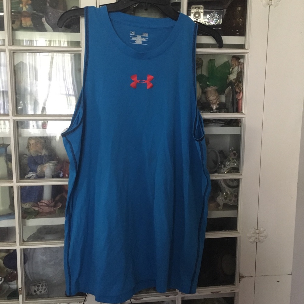 Blue tank top, great condition!